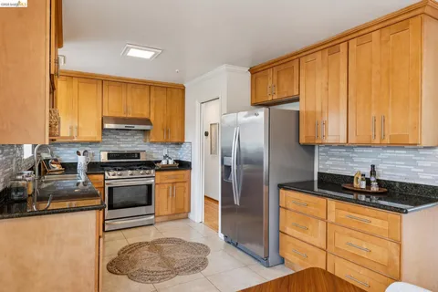 $679,000 | 5355 Bayview Avenue, Richmond, CA 94804