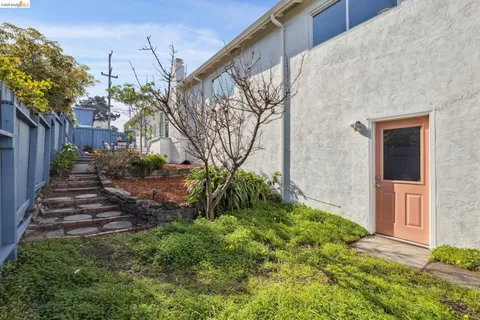 $679,000 | 5355 Bayview Avenue, Richmond, CA 94804