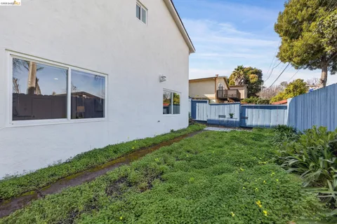 $679,000 | 5355 Bayview Avenue, Richmond, CA 94804