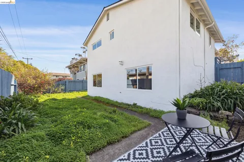 $679,000 | 5355 Bayview Avenue, Richmond, CA 94804