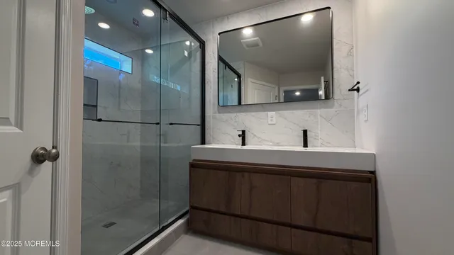 $4,600 | 64 Wembley Way, Tinton Falls, NJ 07753