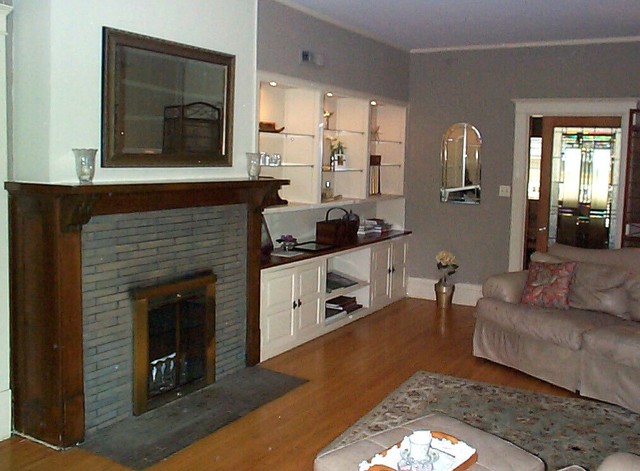1011 North Spring Street Elgin, IL 60120 - Photo 3 of 12 Gallery Image 3