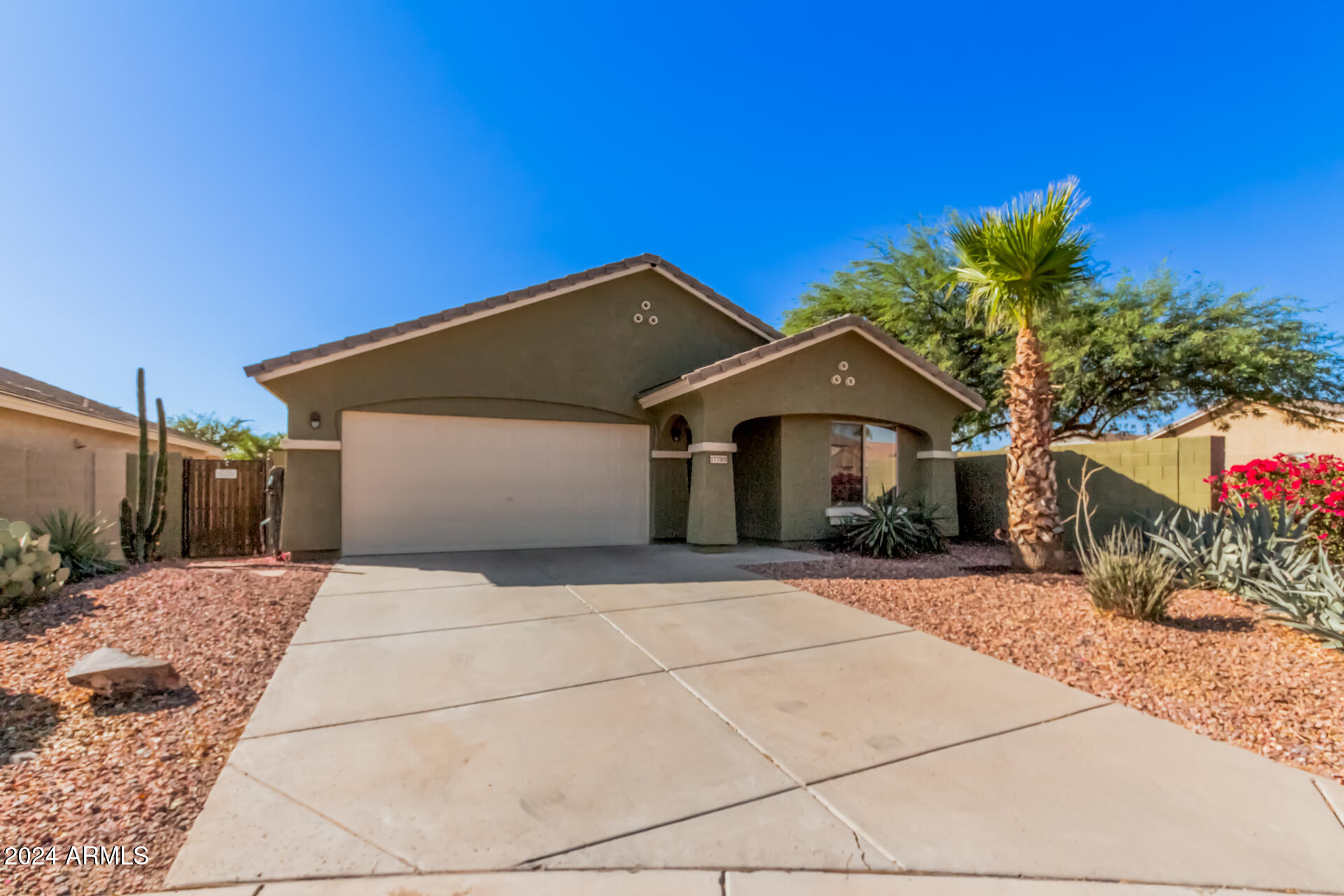 17793 West Redfield Road Surprise, AZ 85388 - Photo 3 of 46 03 - Redfield