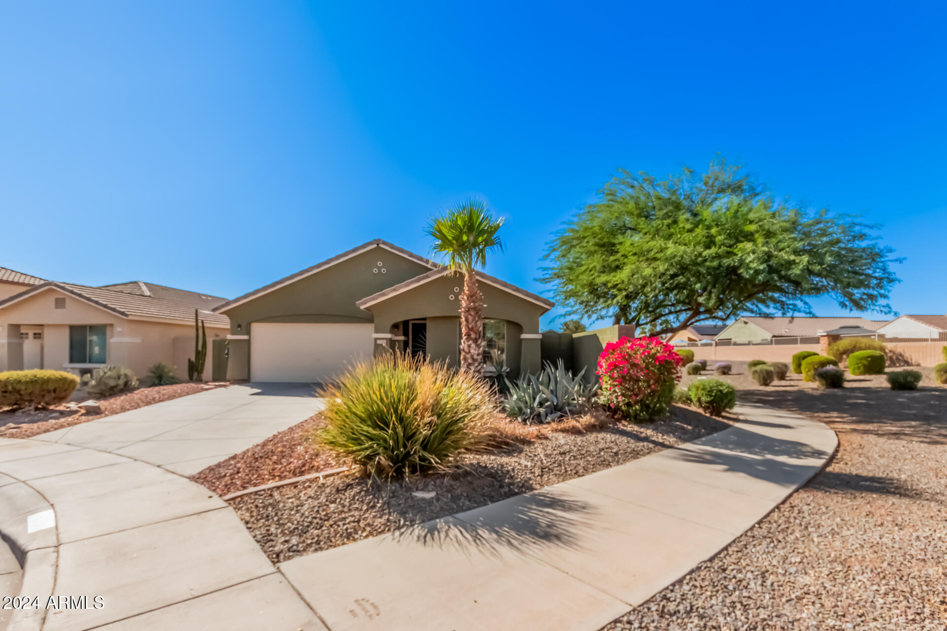17793 West Redfield Road Surprise, AZ 85388 - Photo 5 of 46 05 - Redfield