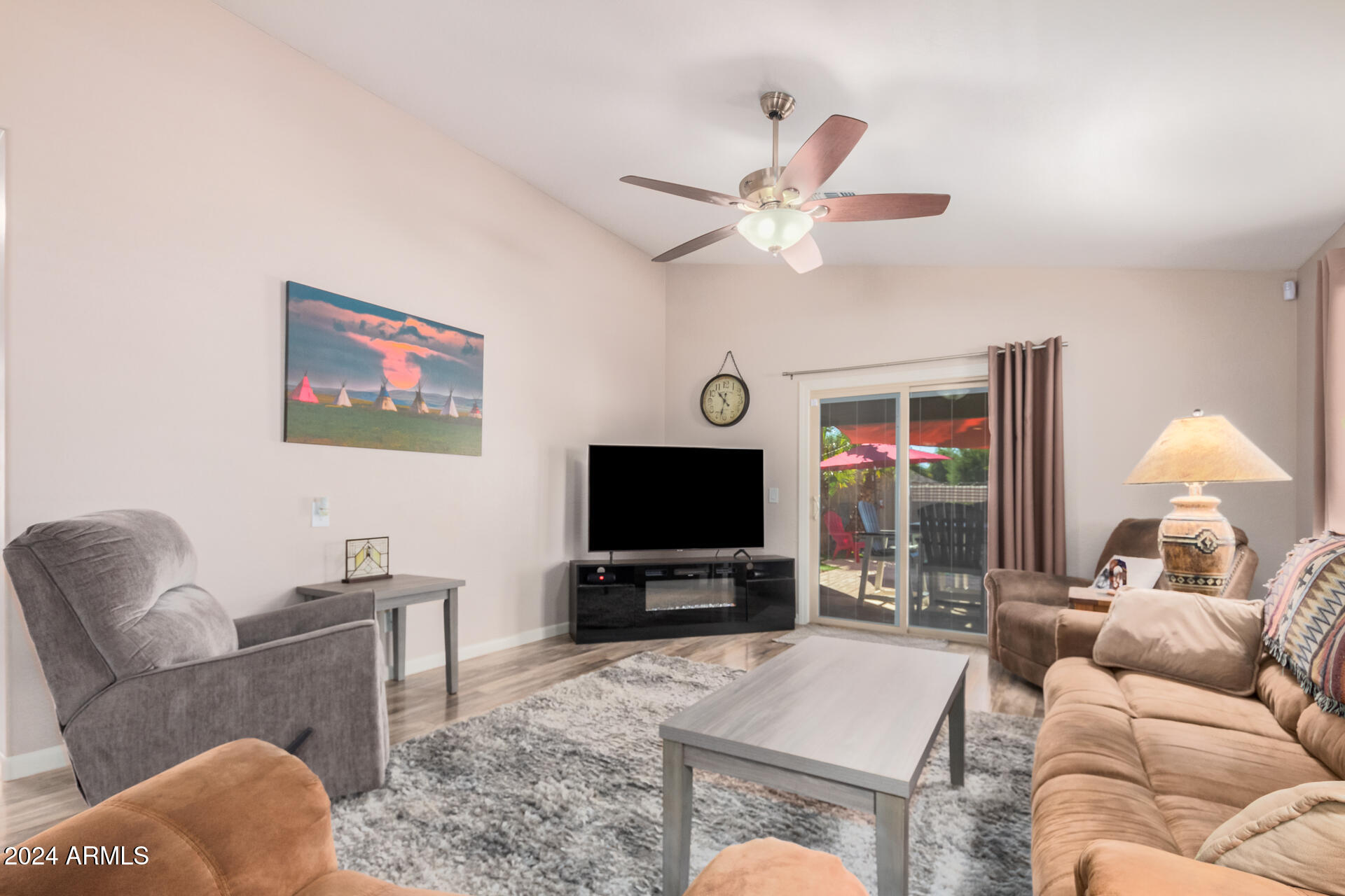 17793 West Redfield Road Surprise, AZ 85388 - Photo 9 of 46 09 - Redfield