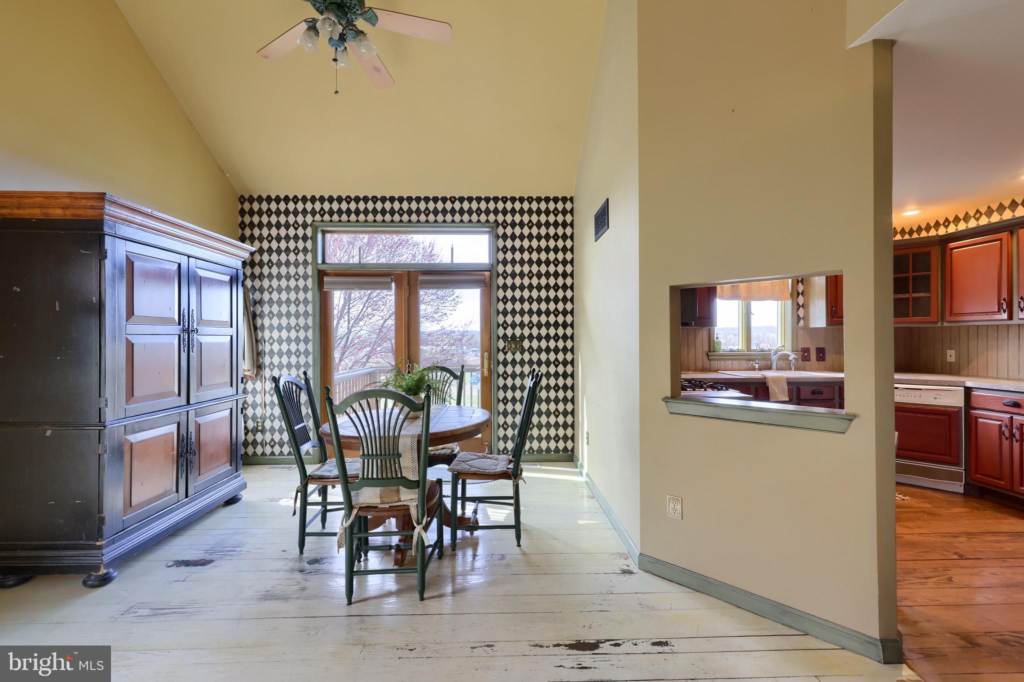 65 South Reamstown Road Stevens, PA 17578 - Photo 13 of 55 a dining room with furniture and window