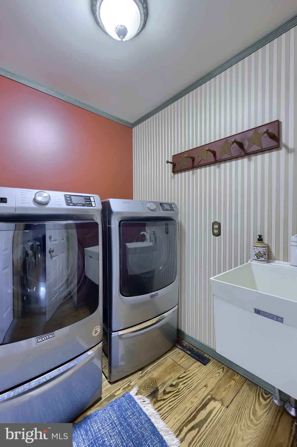 65 South Reamstown Road Stevens, PA 17578 - Photo 21 of 55 a bathroom with a sink and a mirror