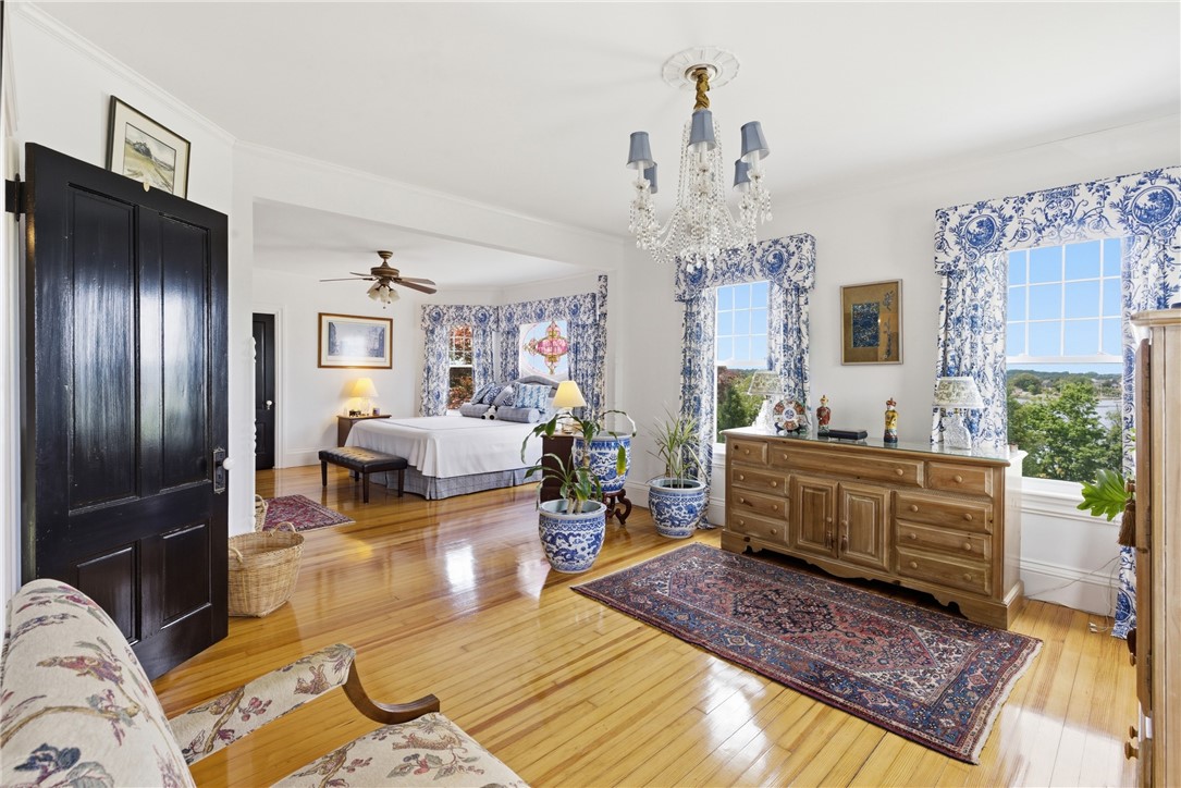 1660 Main Road Tiverton, RI 02878 - Photo 23 of 50