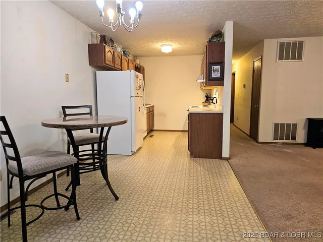 $215,000 | 2021 Long Lane, Eldon, MO 65026