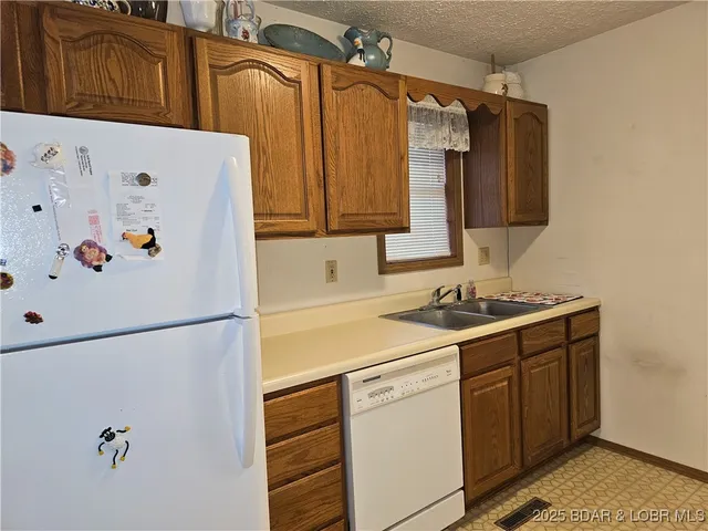 $215,000 | 2021 Long Lane, Eldon, MO 65026