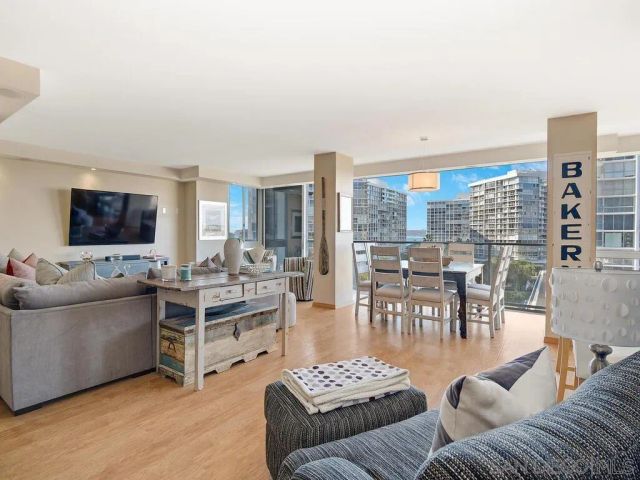 $3,149,990 | 1810 Avenida Del Mundo, Unit 505, Coronado, CA 92118