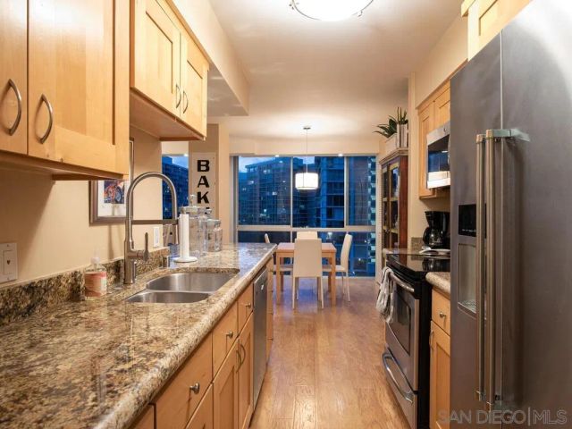 $3,149,990 | 1810 Avenida Del Mundo, Unit 505, Coronado, CA 92118