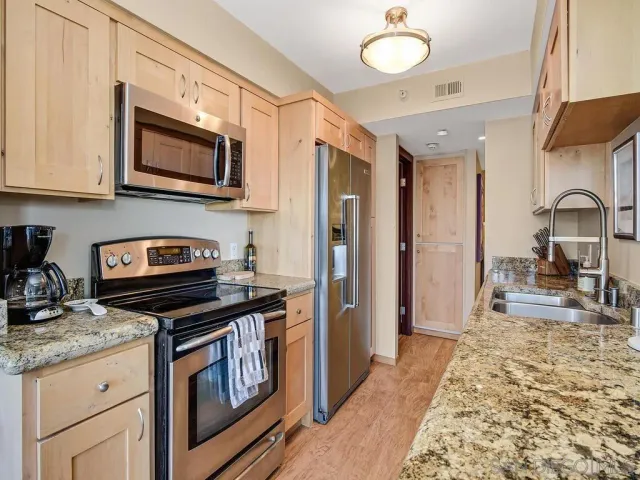 $3,149,990 | 1810 Avenida Del Mundo, Unit 505, Coronado, CA 92118