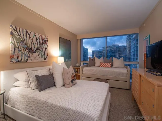 $3,149,990 | 1810 Avenida Del Mundo, Unit 505, Coronado, CA 92118