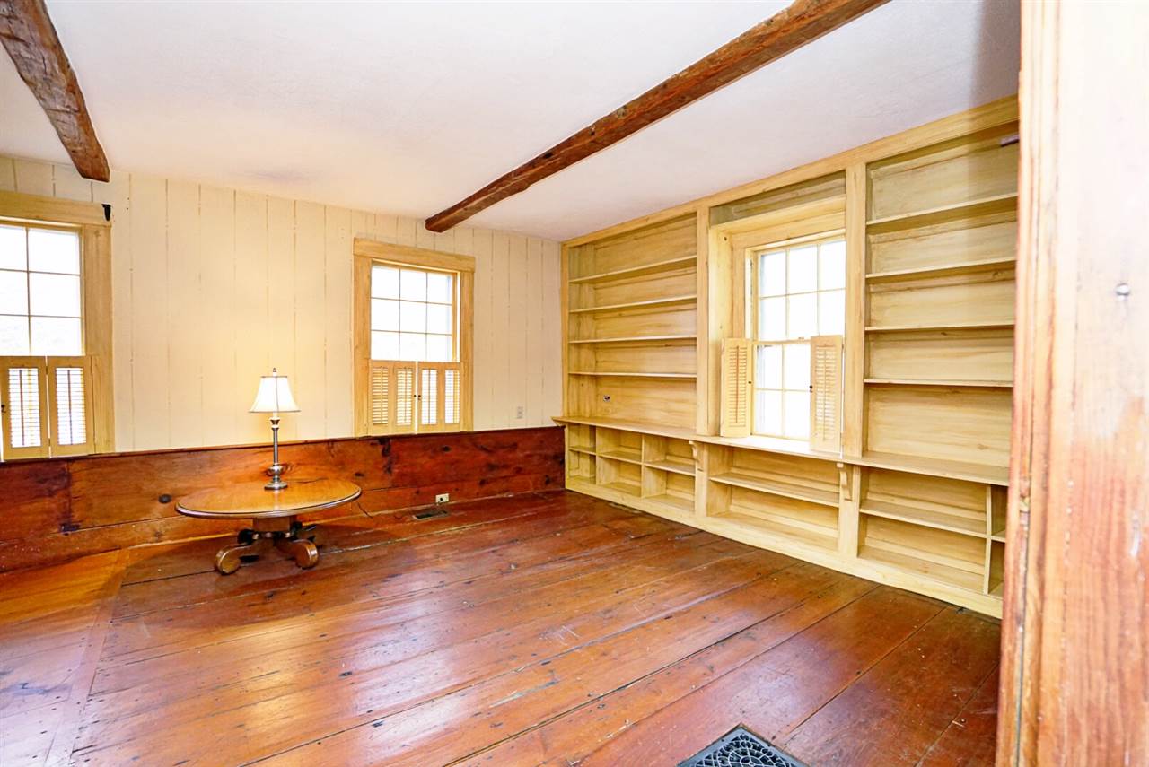214 Bedford Road New Boston, NH 03070 - Photo 22 of 40