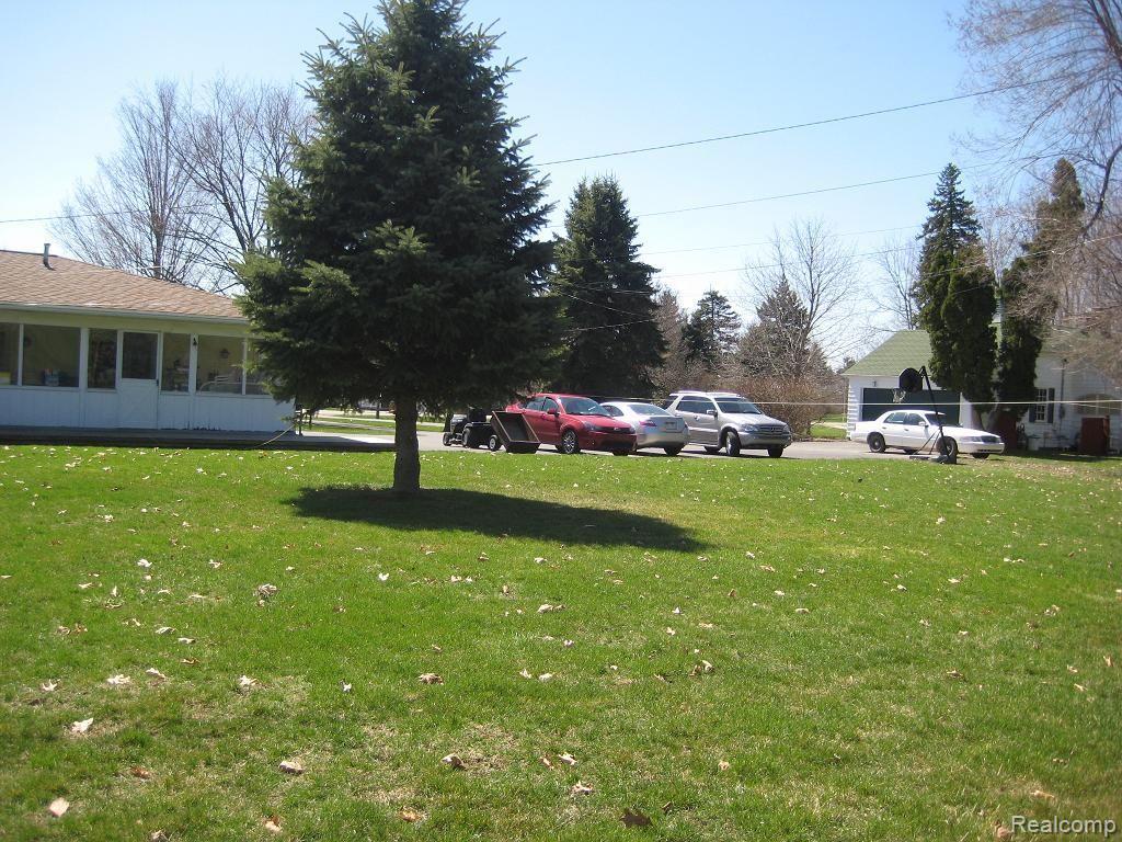 8877 32 Mile Road Romeo, MI 48065 - Photo 2 of 15 2 Front