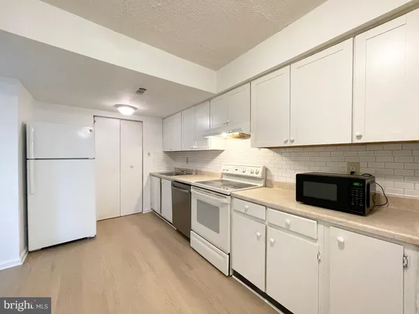 $1,995 | 7197 A Cimarron Court, Frederick, MD 21703