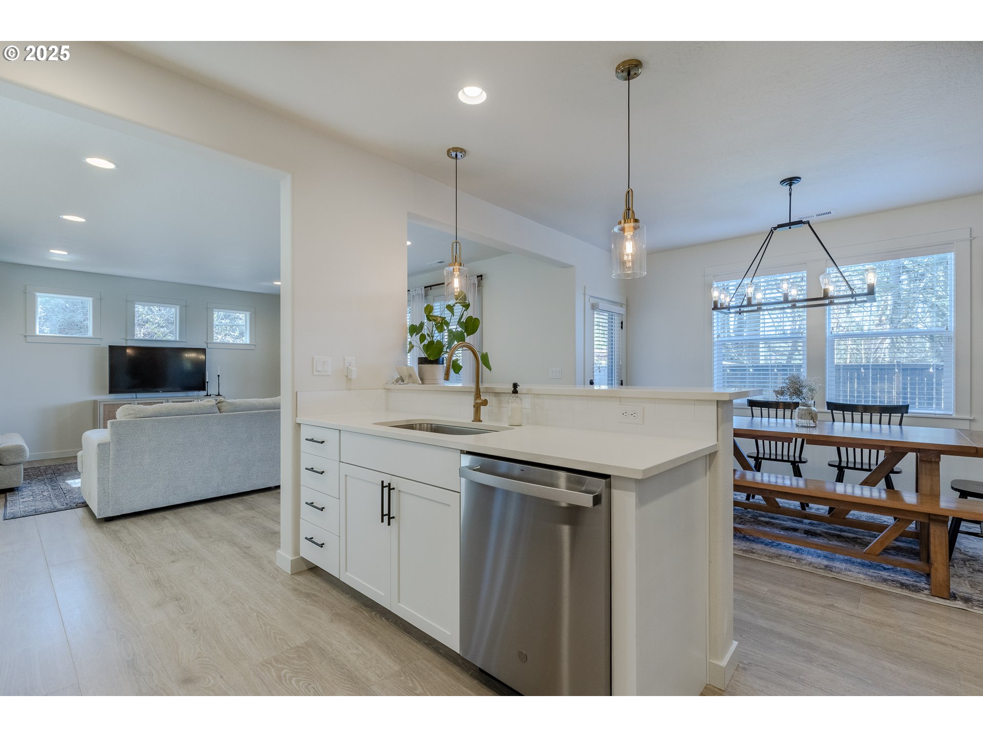 782 South 52nd Street Springfield, OR 97478 - Photo 14 of 41