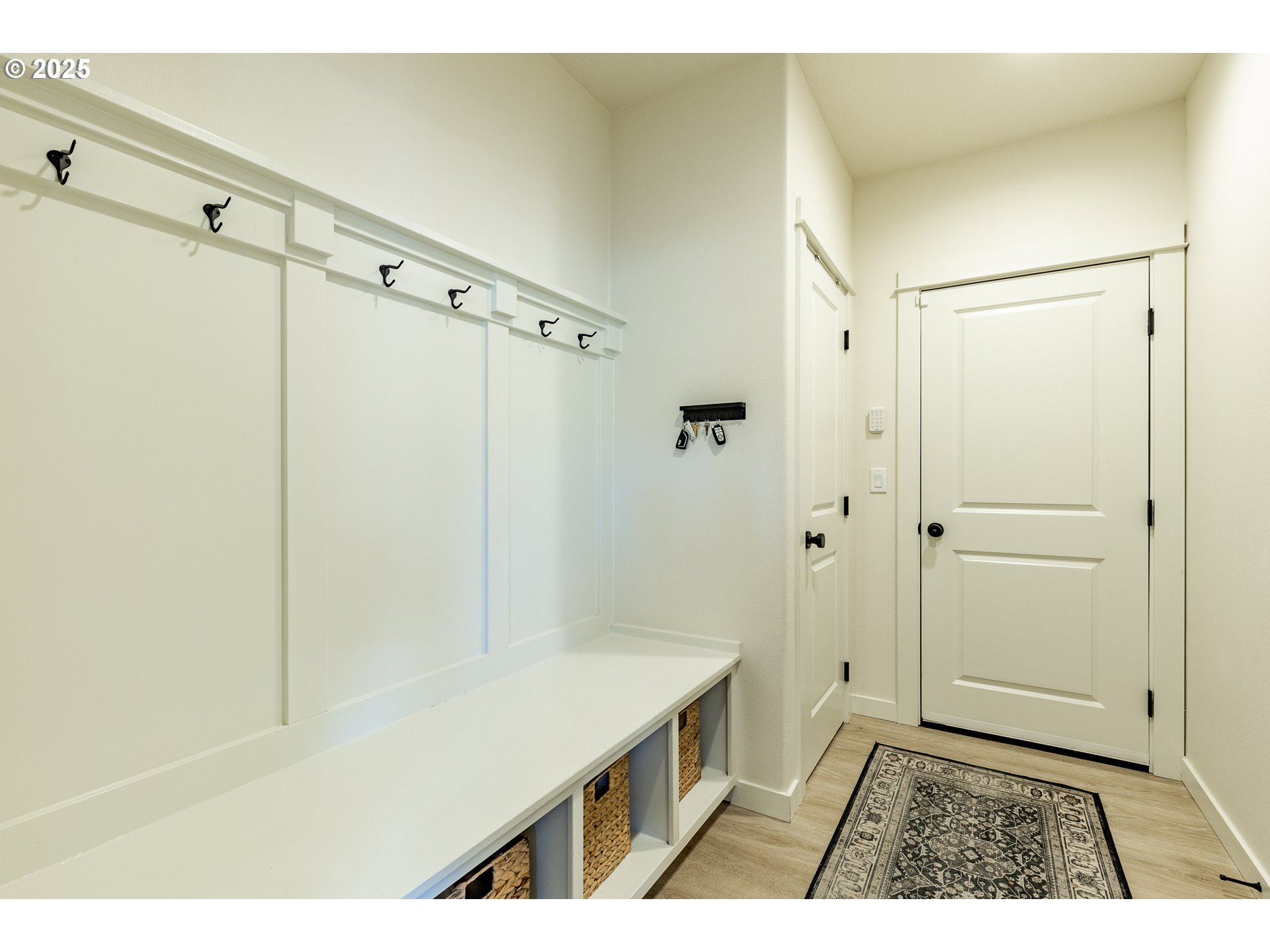 782 South 52nd Street Springfield, OR 97478 - Photo 20 of 41 a bathroom with a sink and a shower