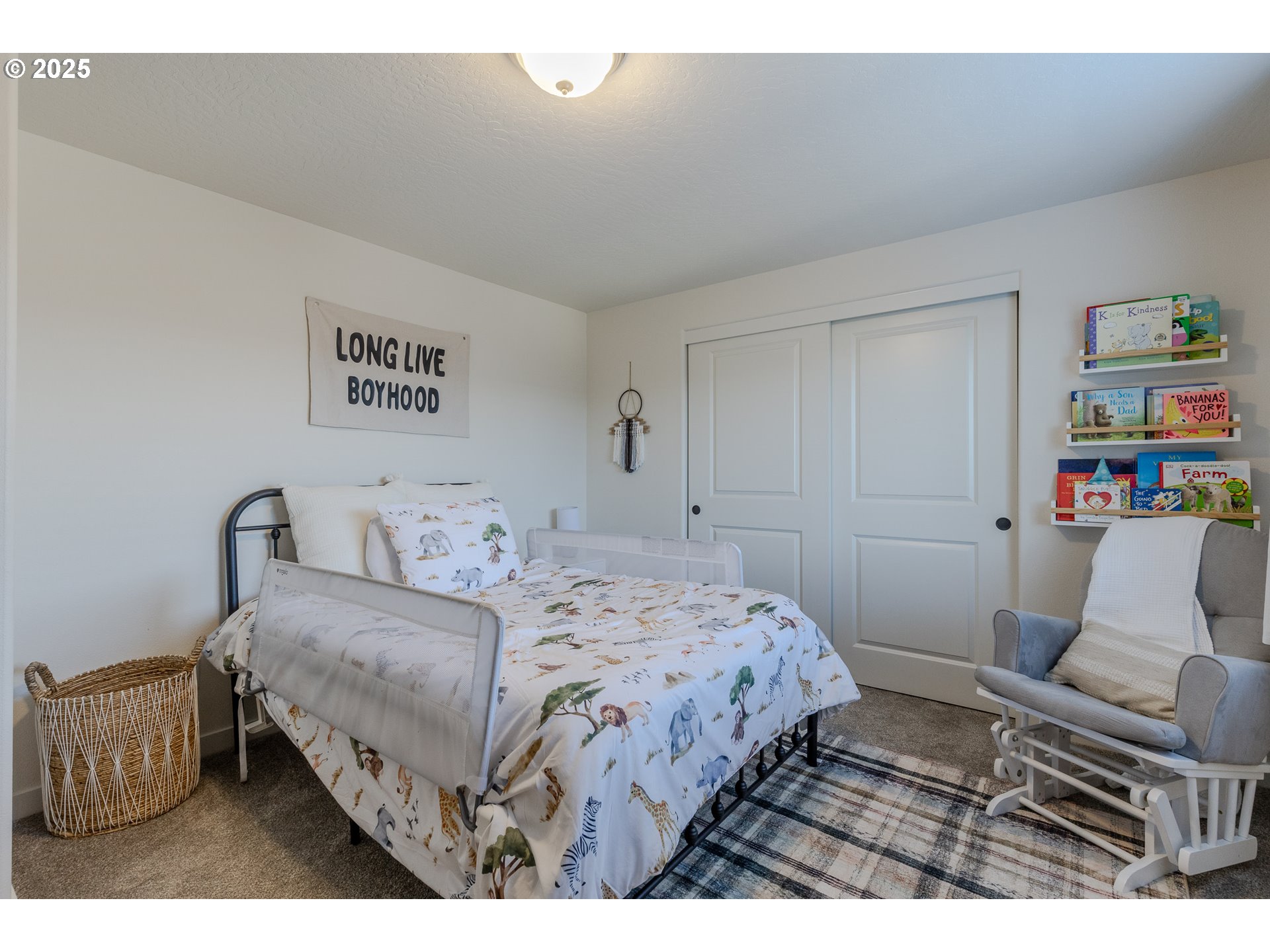782 South 52nd Street Springfield, OR 97478 - Photo 29 of 41 a bedroom with a bed and a couch