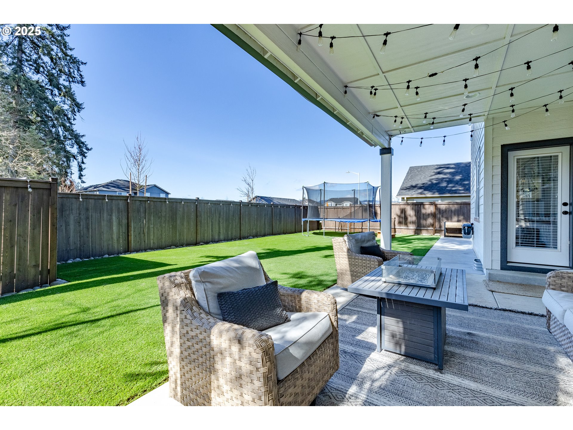 782 South 52nd Street Springfield, OR 97478 - Photo 38 of 41 a backyard of a house with outdoor seating