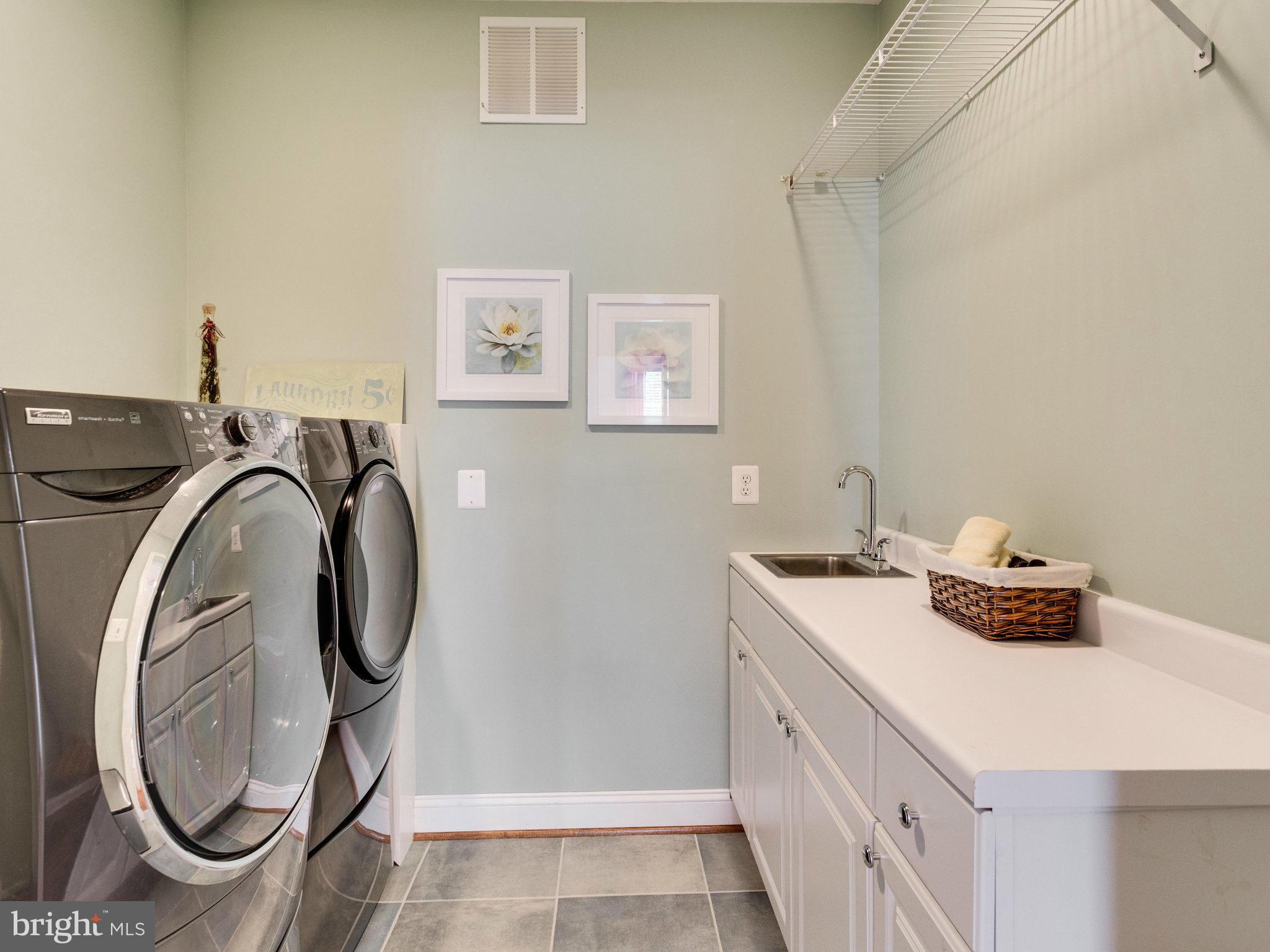 2862 Hunter Road Fairfax, VA 22031 - Photo 22 of 30 Laundry Room