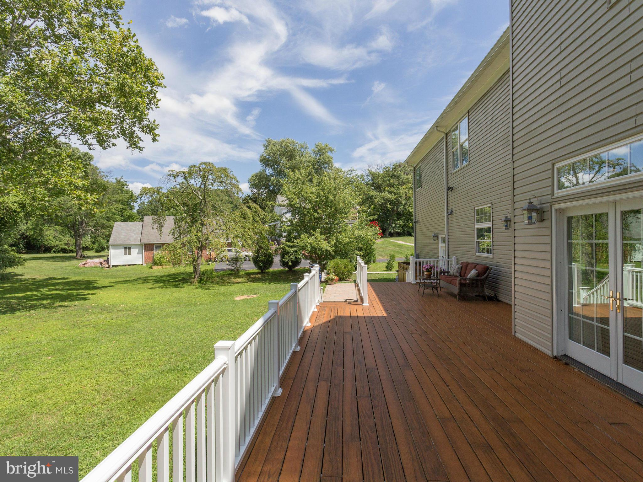 2862 Hunter Road Fairfax, VA 22031 - Photo 27 of 30 Exterior (Rear)