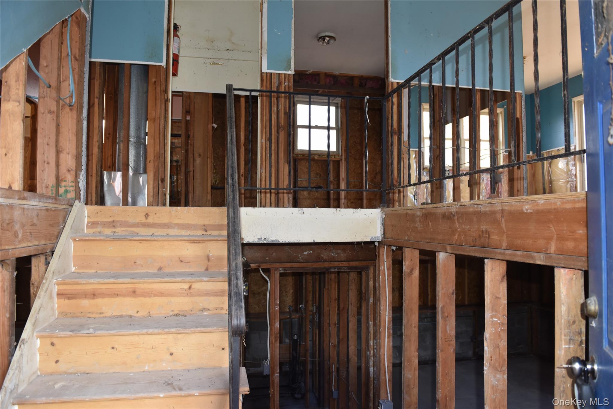 610 Mt Airy Road New Windsor, NY 12553 - Photo 8 of 28