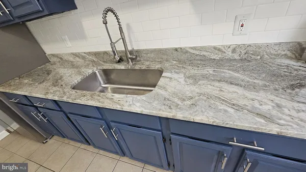 a close view of sink and tap