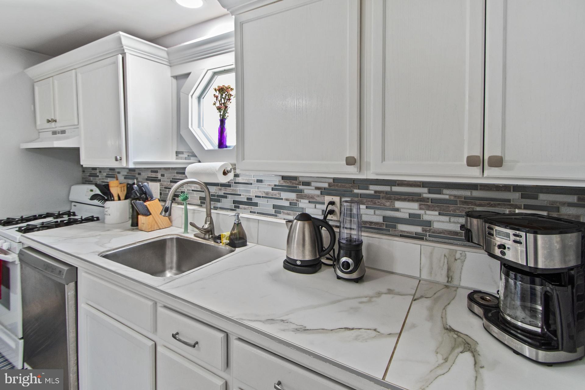 234 Hooker Street Riverside, NJ 08075 - Photo 15 of 35