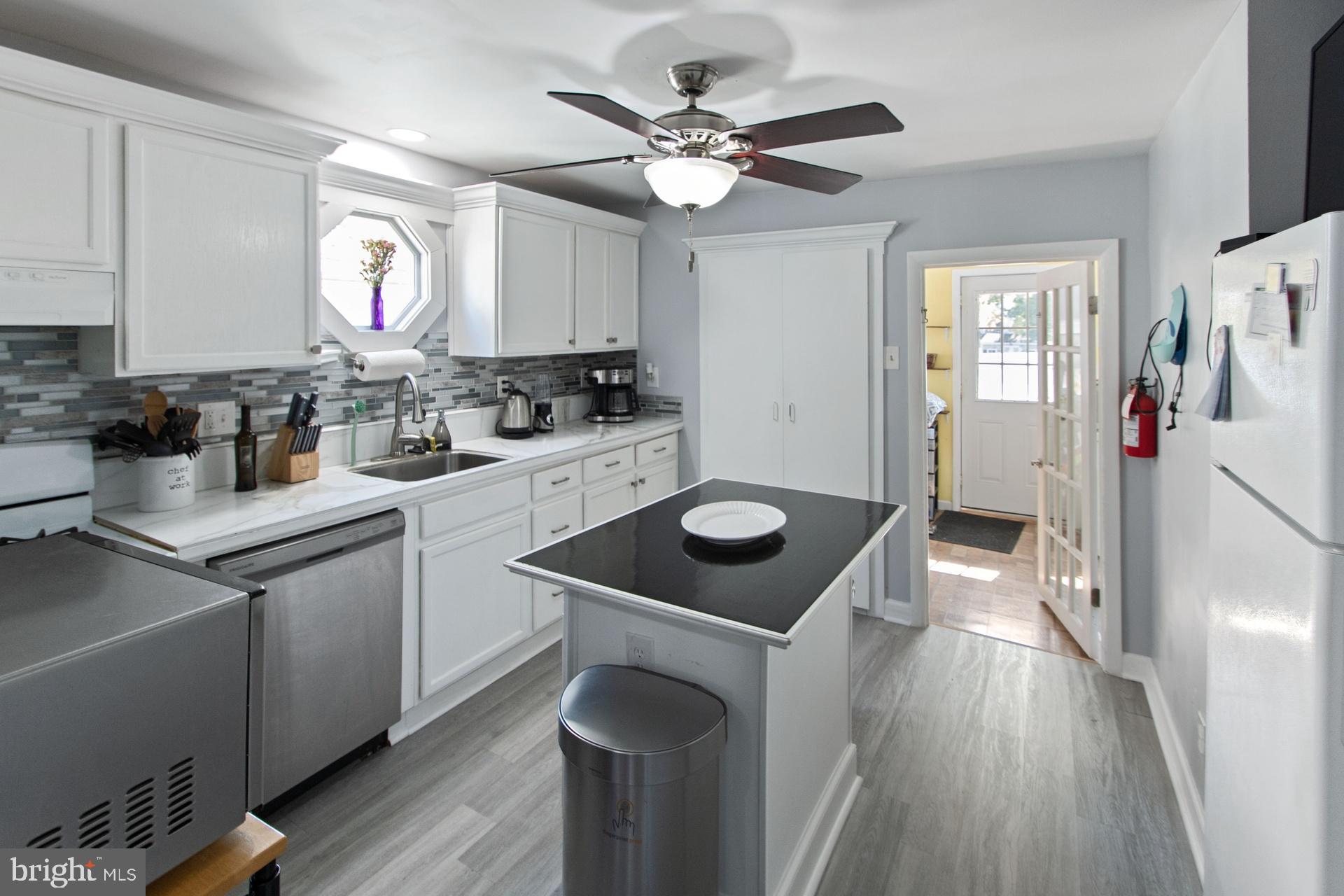 234 Hooker Street Riverside, NJ 08075 - Photo 17 of 35