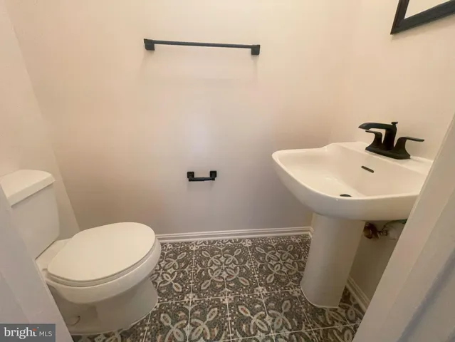 $3,250 | 10195 Valentino Drive, Oakton, VA 22124