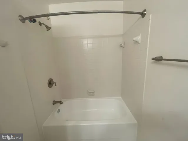 $3,250 | 10195 Valentino Drive, Oakton, VA 22124