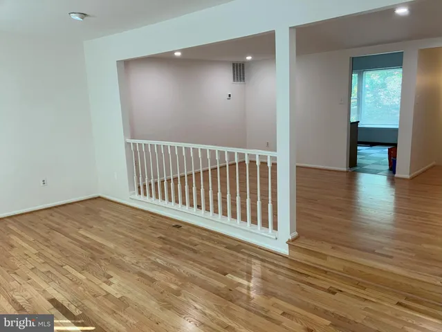 $3,250 | 10195 Valentino Drive, Oakton, VA 22124