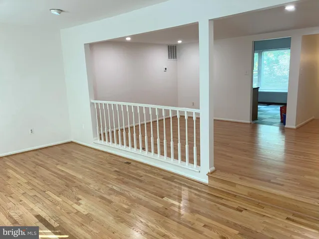 $3,250 | 10195 Valentino Drive, Oakton, VA 22124