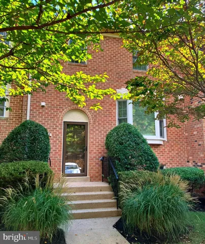 $3,250 | 10195 Valentino Drive, Oakton, VA 22124