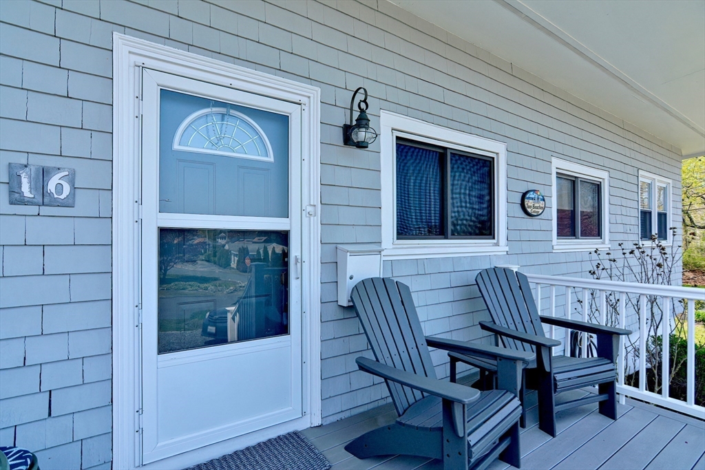 16 Warwick Road, Unit WINTER Gloucester, MA 01930 - Photo 3 of 25