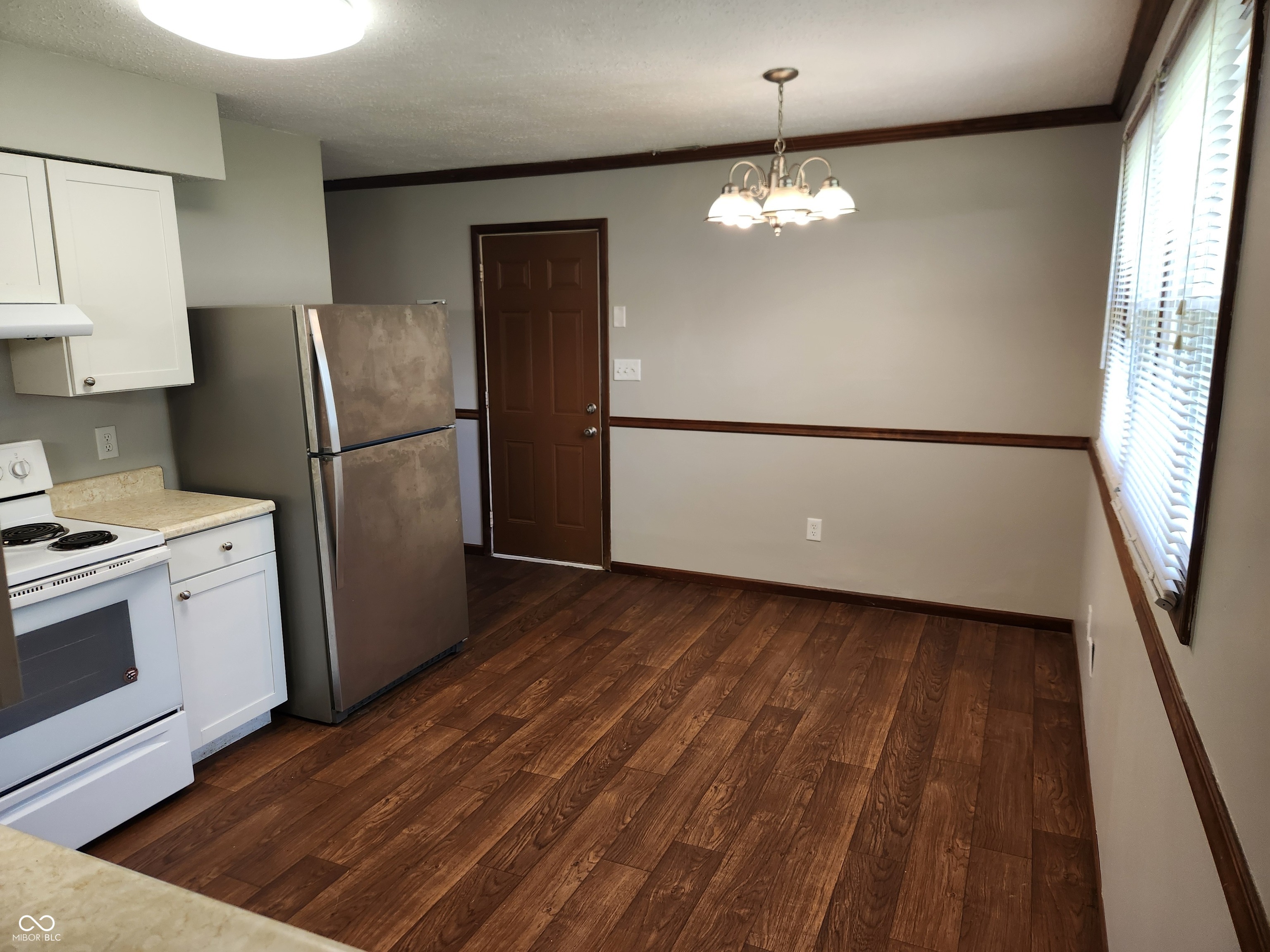 168 Schaefer Drive Hope, IN 47246 - Photo 4 of 17