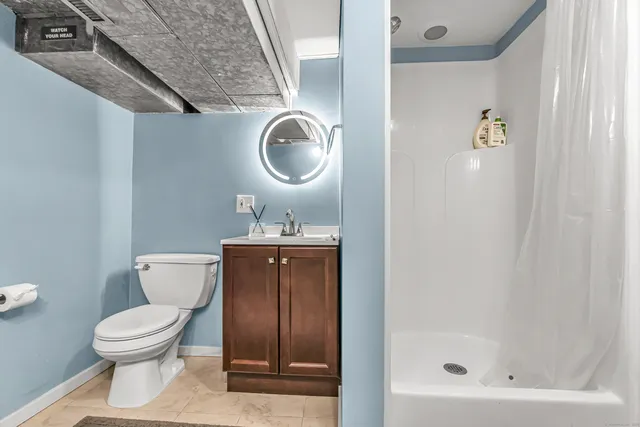 $749,900 | 4 Old Gate Lane, Newtown, CT 06470