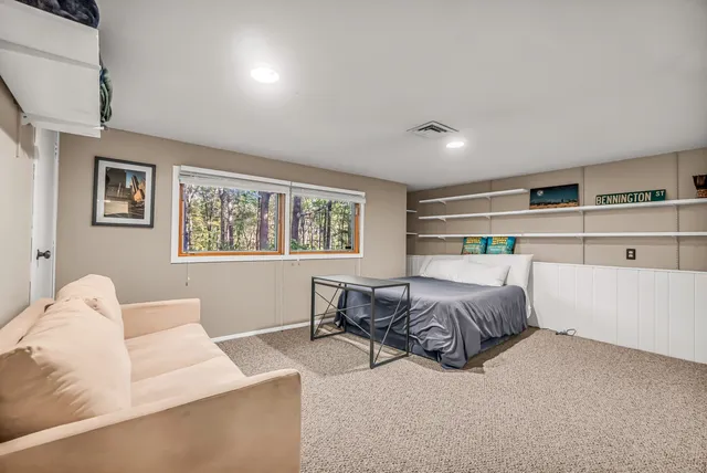 $749,900 | 4 Old Gate Lane, Newtown, CT 06470