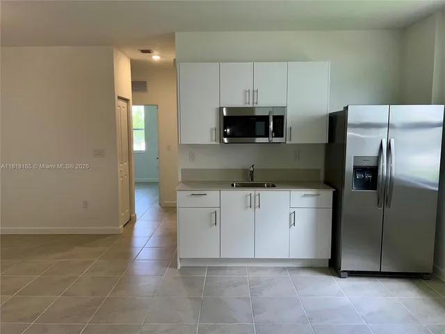 $4,150 | 2929 Southeast 23rd Avenue, Homestead, FL 33035