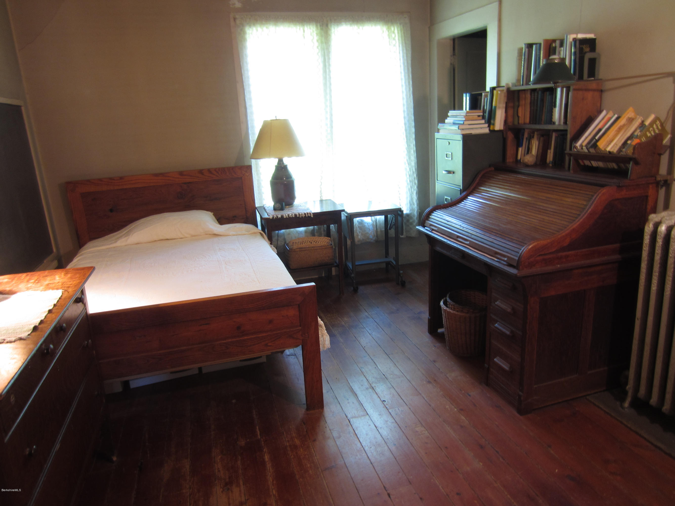 11 West Stockbridge Road Stockbridge, MA 01229 - Photo 22 of 55 First Floor Bedroom 1