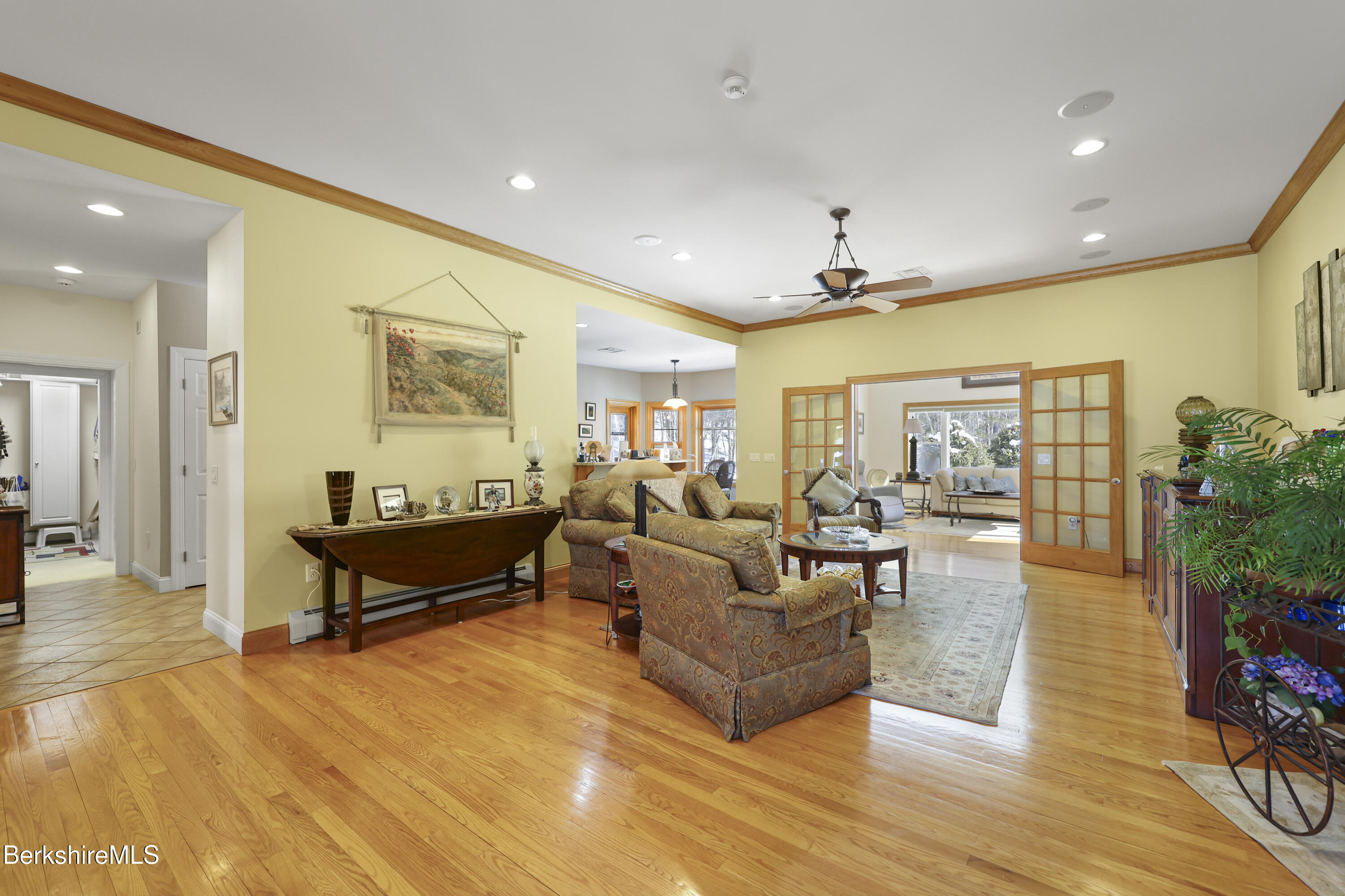 581 Red Barn Road Dalton, MA 01226 - Photo 15 of 65 Great Room