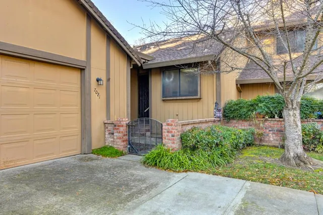 $327,500 | 7021 Rancho Mirage Court, Citrus Heights, CA 95621