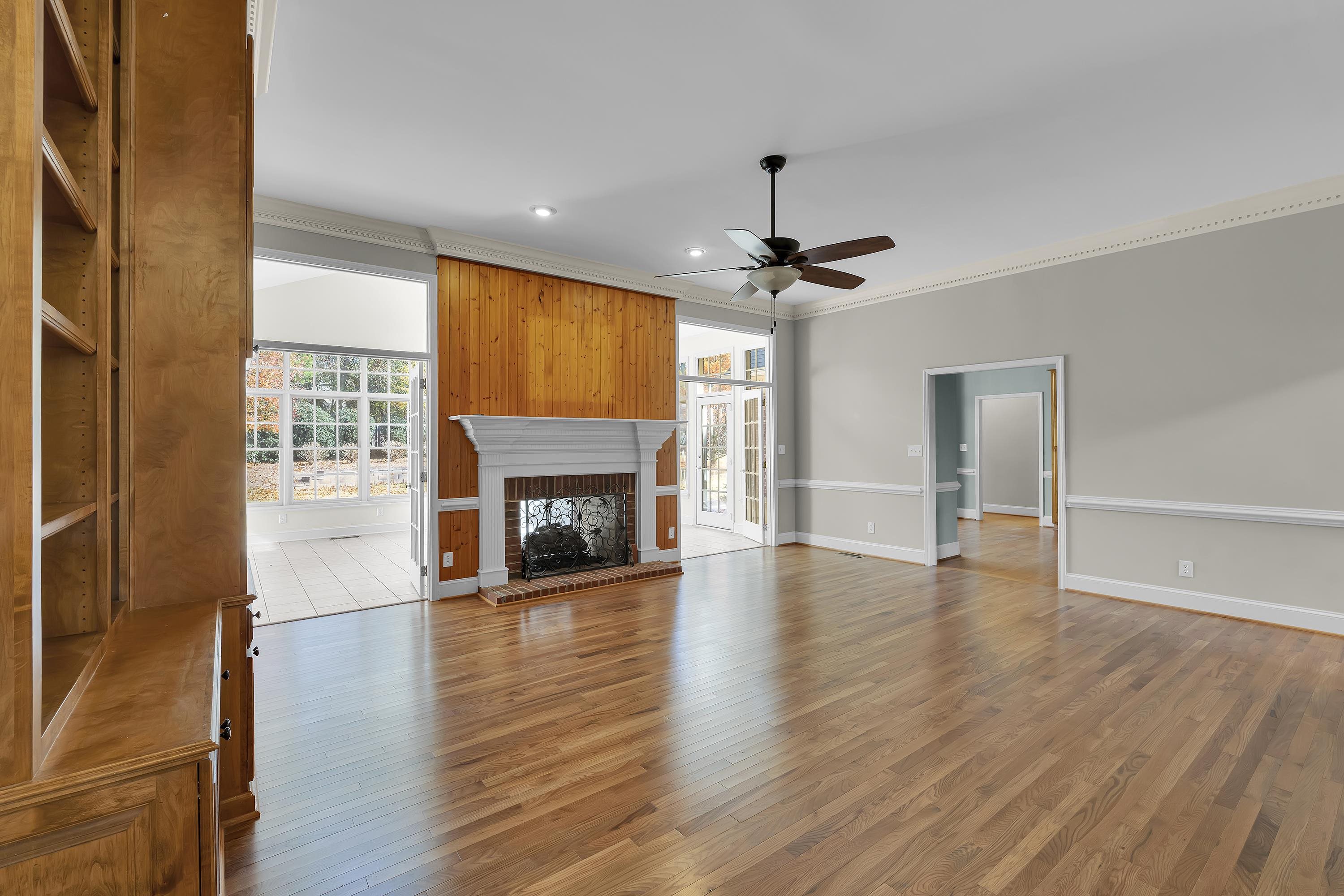 111 West Woodglen Road Spartanburg, SC 29301 - Photo 11 of 40