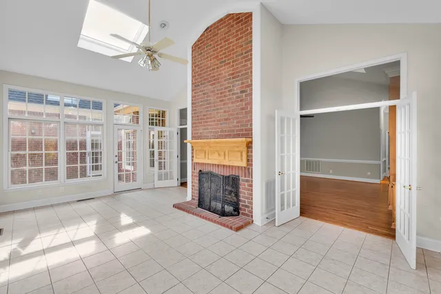 $895,000 | 111 West Woodglen Road, Spartanburg, SC 29301