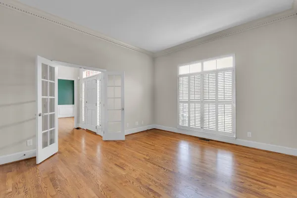 $835,000 | 111 West Woodglen Road, Spartanburg, SC 29301