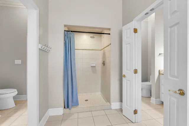 $895,000 | 111 West Woodglen Road, Spartanburg, SC 29301