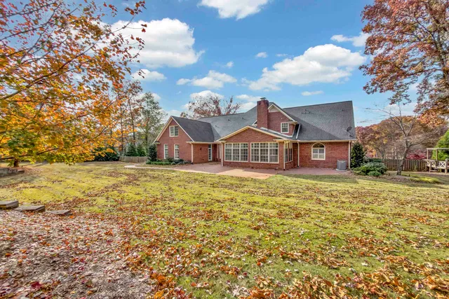 $895,000 | 111 West Woodglen Road, Spartanburg, SC 29301