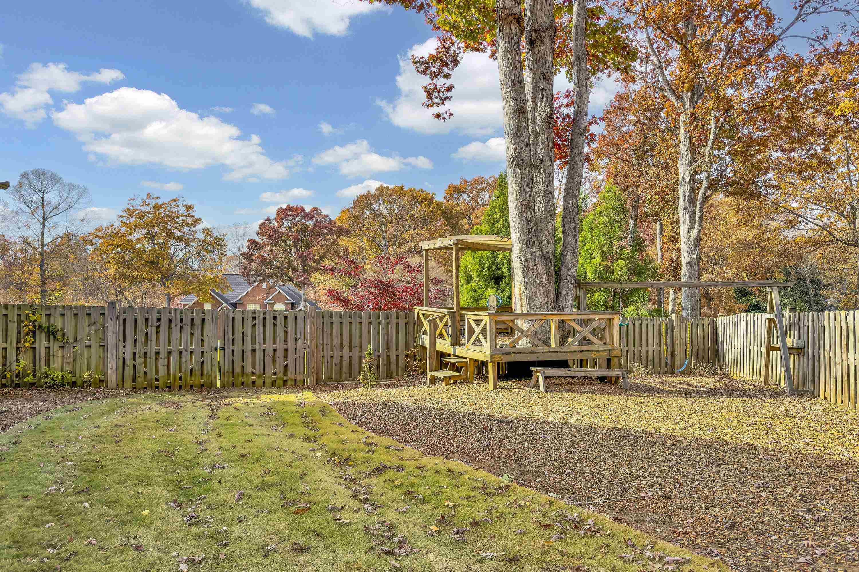 111 West Woodglen Road Spartanburg, SC 29301 - Photo 8 of 40